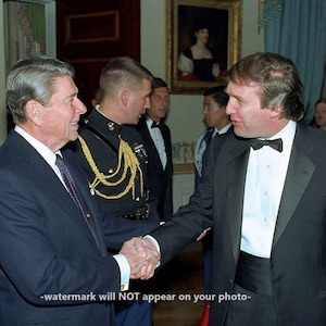 Donald Trump Meets Ronald Reagan PHOTO President White House 4x6 Photo