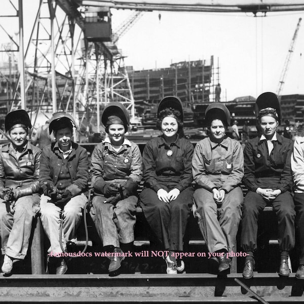 5x7 Women Welders PHOTO Rosie the Riveter Female Ship Builders World War 2 Girl Power