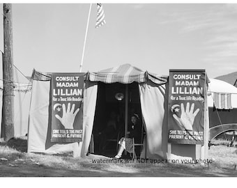 5x7 Fortune Teller PHOTO Creepy Circus Palm Reader Scary Psychic Tarot Cards Witch  Psychic 1941 STate Fair Vermont