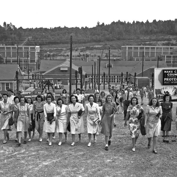 5x7 Manhattan Project Oak Ridge PHOTO Girls of Atomic City Y-12 Plant Shift Change Nuclear Bomb Project