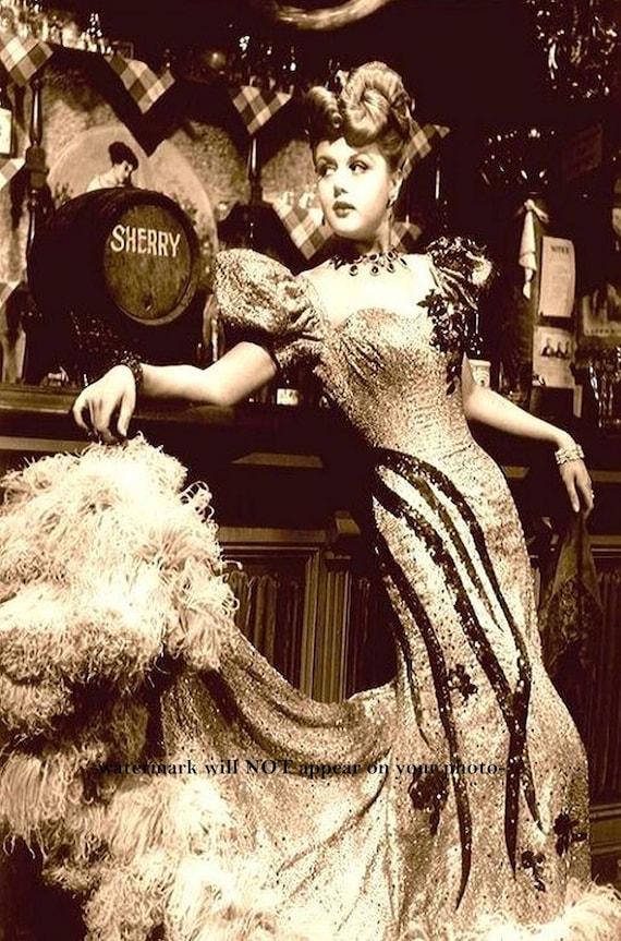 Jaren 1880 Sexy Saloon Meisje FOTO Old Wild West Dance Hall Bier Gokken Joint Lady Tavern Bartender Gal