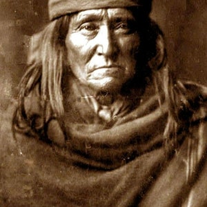 4x6 1903 Geronimo PHOTO Portrait Indian Medicine Man Leader Apache Native American Chief image 2