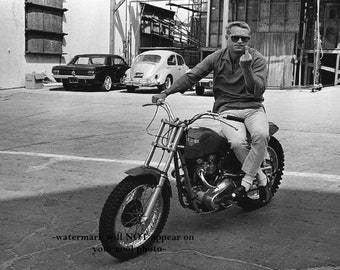 5x7 Steve McQueen Motorcycle PHOTO Flipping Bird Flip Off Pic Middle Finger