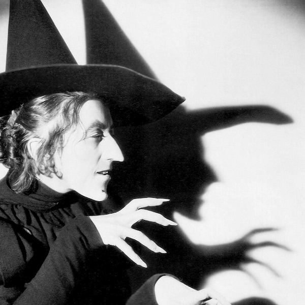 5x7 Wizard of Oz Promo PHOTO Wicked Witch of the West, Margaret Hamilton Scary Creepy Witch Halloween