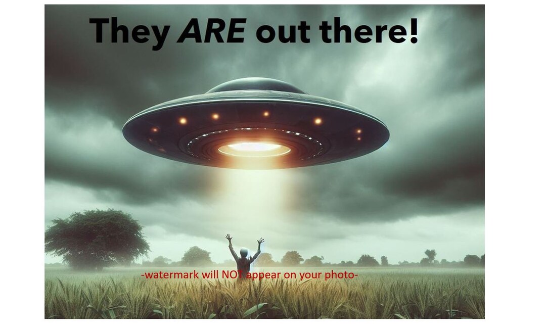 5x7 Creepy Alien UFO Invasion PHOTO Scary Weird Area 51 UFO 5x7
