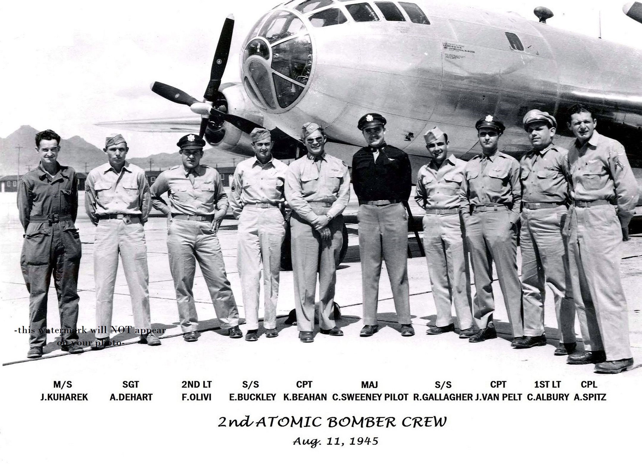 bomb　1104560 オプションお写真2枚目掲載 5x7 Nagasaki Atomic Bomb B-29 Bomber Crew PHOTO, Dropped FAT MAN
