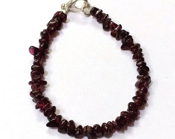 Garnet Nuggets Bracelet, Natural Garnet Uncut Tiny Bracelet, Garnet Chips Jewelry Beaded Bracelet