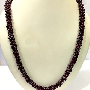 Natural Garnet Gemstone Necklace, Vintage Garnet Rope Torsade Cluster Beads 18&quot; Necklace, Garnet Beaded Vintage Jewelry Necklace