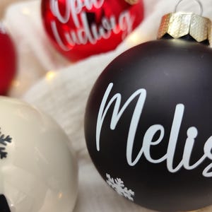 Weihnachtskugel mit Namen, Christbaumkugel aus Glas, Mitarbeiter Geschenke zu Weihnachten