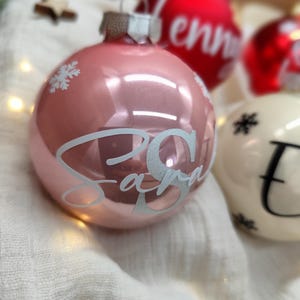 Weihnachtskugel mit Namen, Christbaumkugel aus Glas, Mitarbeiter Geschenke zu Weihnachten
