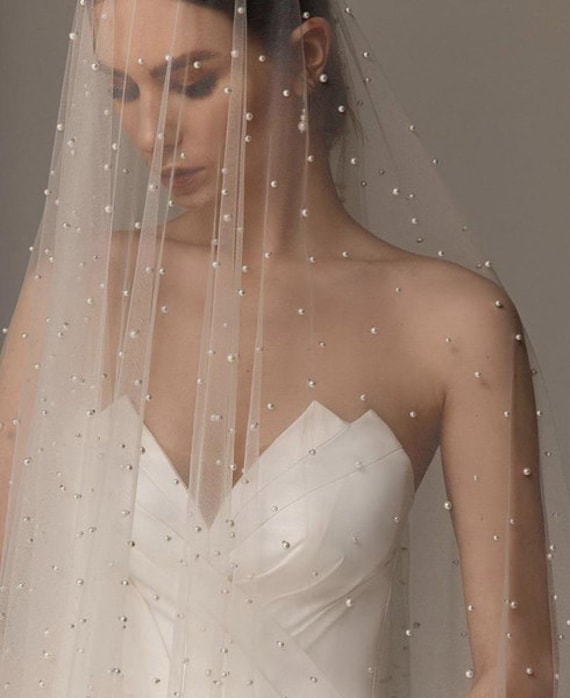 1 Layer Cathedral Length Bridal Veil 3 meters Pearls Wedding Veil With Comb