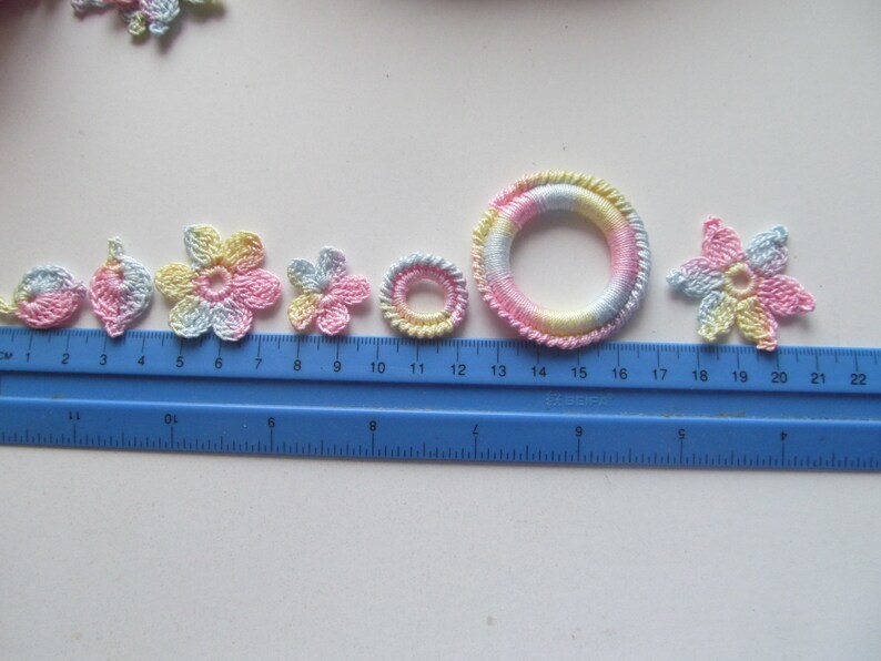 applique and creativity rings 50 crochet lace elements for scrapbooking flowers leafs and doilies decoration