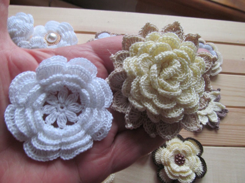 Kit for inspiration decorations appliques 12 crochet beautiful flowers for scrapbooking
