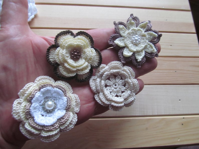 Kit for inspiration decorations appliques 12 crochet beautiful flowers for scrapbooking