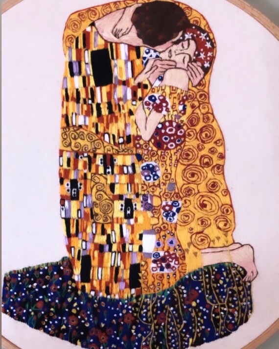 ヨーロッパ式刺繍絵タペストリー: The Kiss Hand Embroidered Gustav Klimt 'the Kiss' Wall Art - Etsy