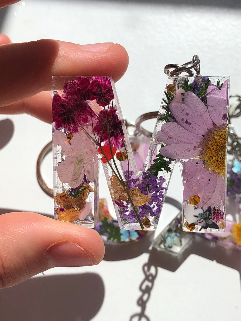 Flower Resin Letter Keychains Personalized Letter Flower Etsy
