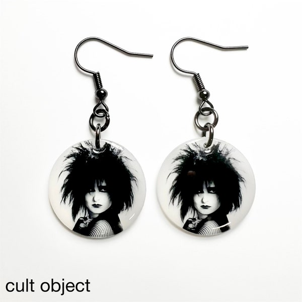 Siouxsie Sioux dangle earrings - Souixsie and the Banshees - dark wave - new wave - goth - witchy - spellbound - The Cure