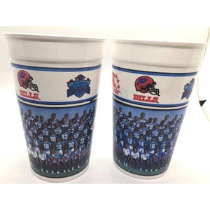 Buffalo Bills Football Team Photo Super Bowl 27 XXVII Set of 2 Plastic Cups