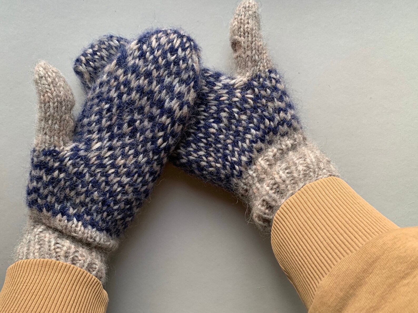 Chunky cable knit mittens Winter mittens Beige mittens Wool Etsy