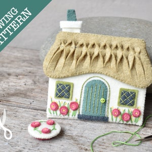 Barna Croft Sewing Pattern - Stitch a charming thatch cottage needle wallet | Mini Sewing Set | Felt Cottage