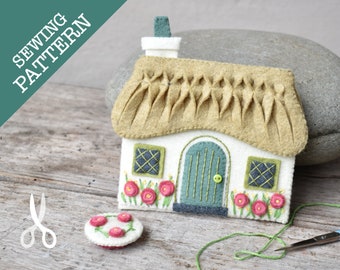 Barna Croft Sewing Pattern - Stitch a charming thatch cottage needle wallet | Mini Sewing Set | Felt Cottage