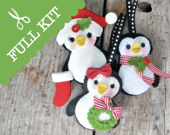 Pingouin Trio -- FULL KIT -- Un kit de couture de qualité pour réaliser 3 décorations de sapin en feutrine