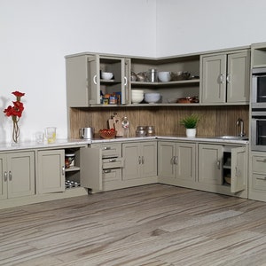 1:12 Scale Modern Dollhouse Miniature Kitchen With WORKING Cupboards (DIY Kit) #Farmhouse Green