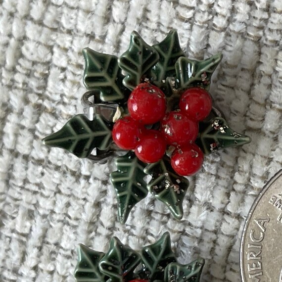 Сhristmas Clip-on Earrings Vintage Red/green meta… - image 4