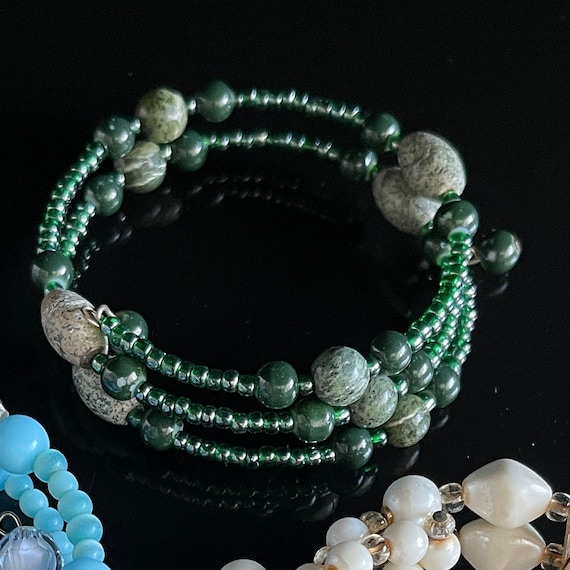 3 Wrap Bracelets memory Faux pearl white bracelet… - image 4