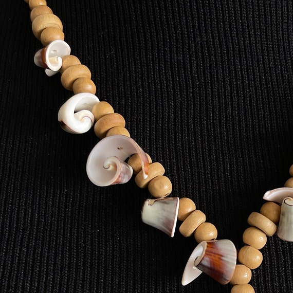 Shell/wood beads choker White/beige beads choker … - image 10