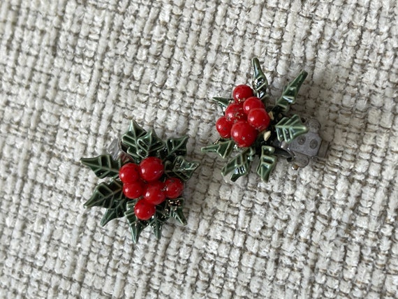 Сhristmas Clip-on Earrings Vintage Red/green meta… - image 9