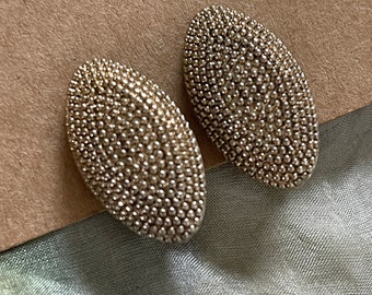 MONET Vintage Clips Earrings Gold tone metal oval clips earrings