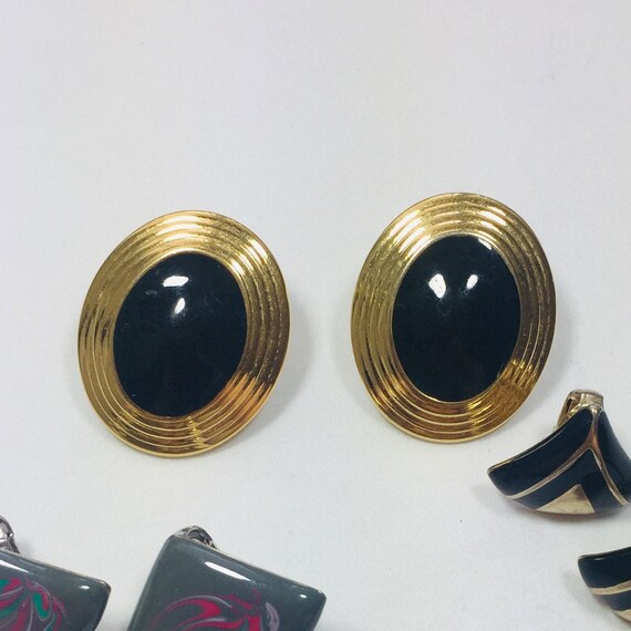 3 couples vintage earrings Gold tone metal/black … - image 6