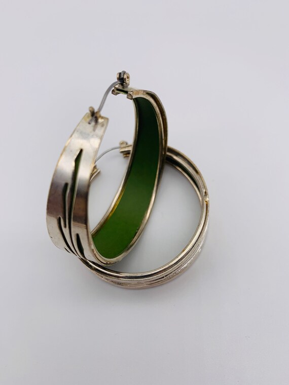 Silver enamel hoops earrings Silver tone metal/gr… - image 7
