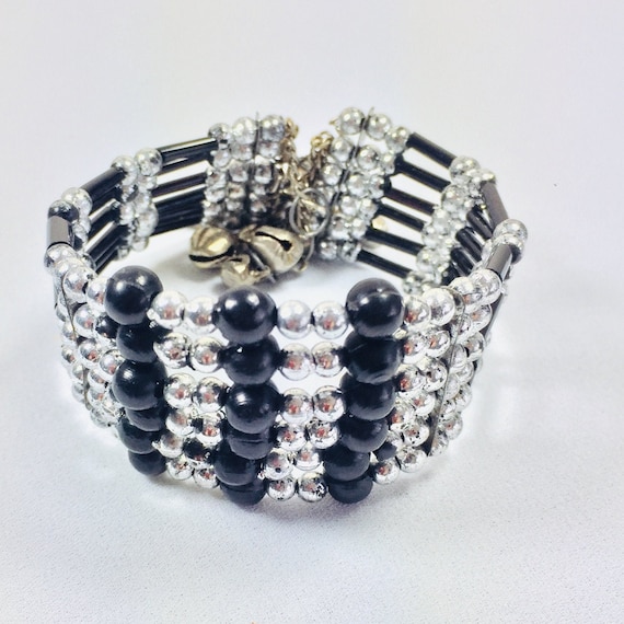 Bracelet black whit color seed bead Women seed be… - image 1