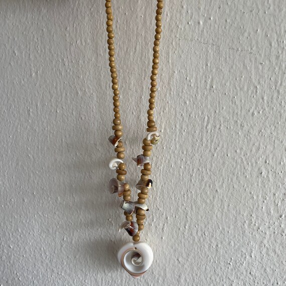 Shell/wood beads choker White/beige beads choker … - image 4