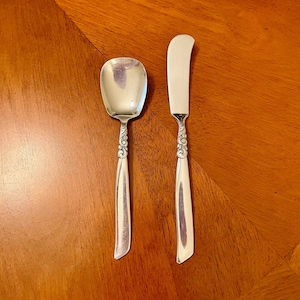 Community Silver Plate &quot;South Sea&quot; Pattern - Sugar Spoon & butter knife 1950&#39;s