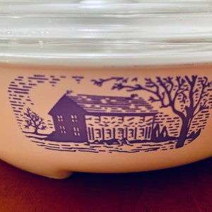 Vintage Corning Amana Radaranger 1970er Bratpfanne mit Deckel - Blaues Haus im Kolonialstil