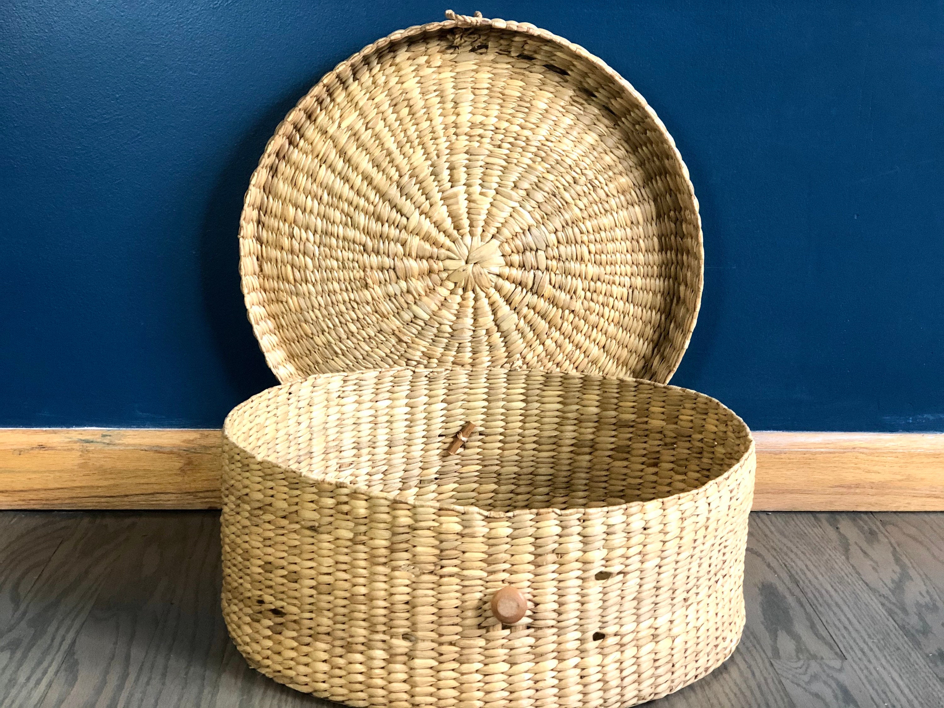 Large woven vintage basket with lid 15 diameter by Etsy