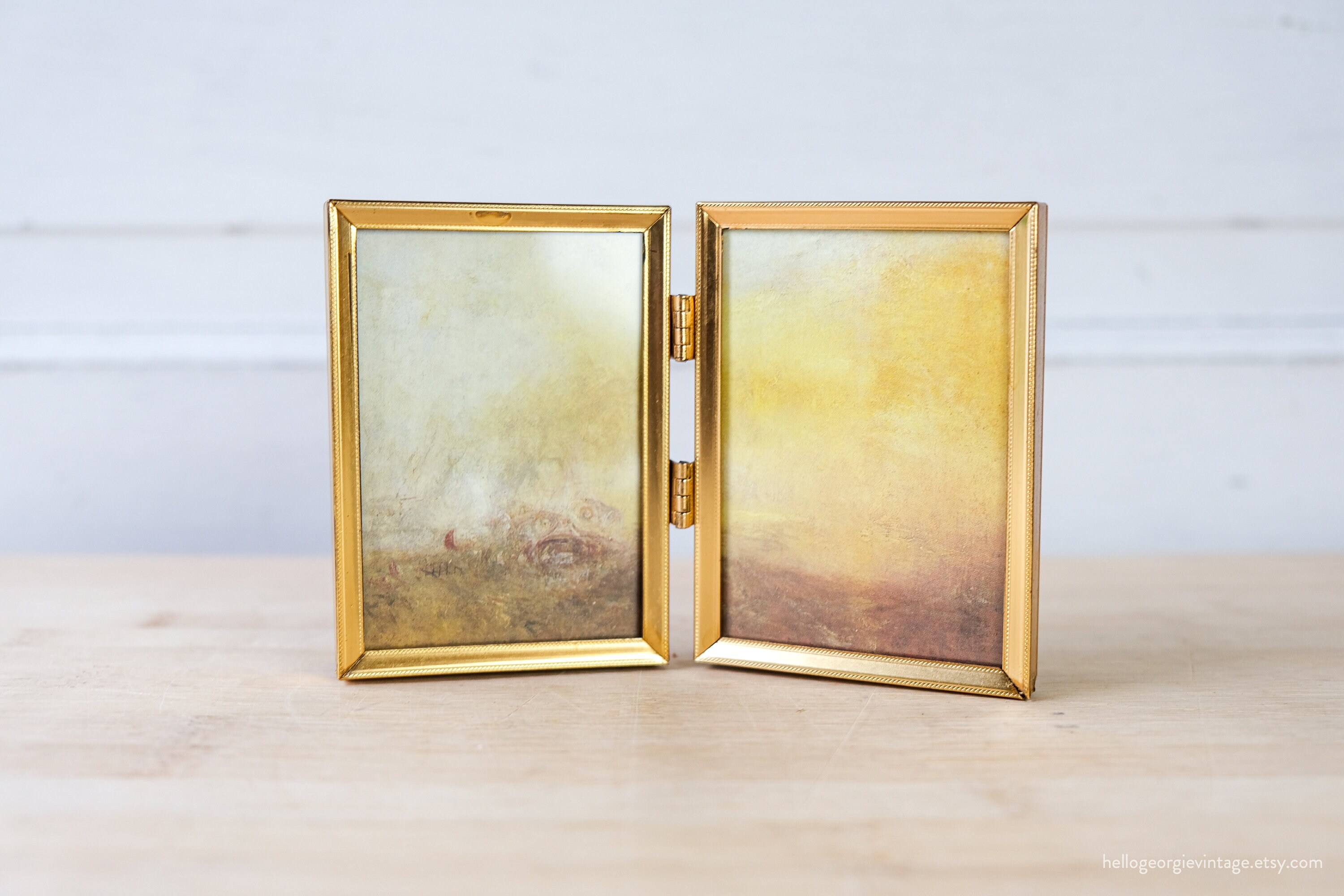 fold 2 gold