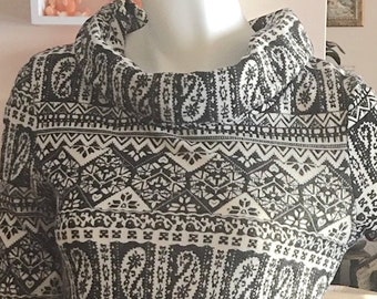 1980s vintage cowl neck jumper dress, b&w retro paisley design, hem and cuff trim, cute pockets, looks great with tights, skirts, jeans, hat