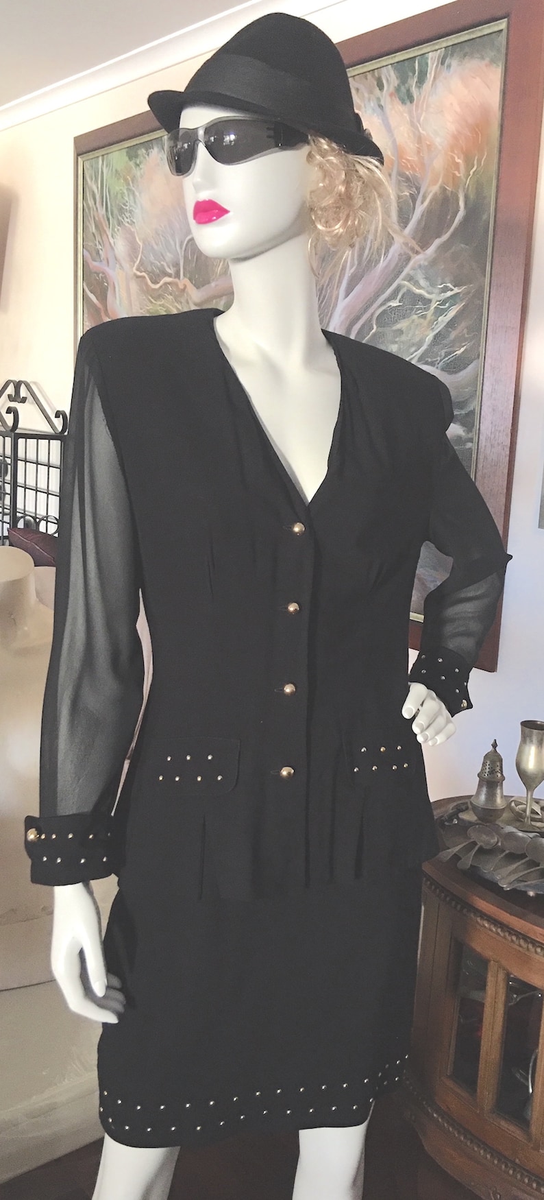 1980s vintage slimming 2-piece power suit by Cue is stunning, lined, classy timeless unique & eye catching with sheer sleeves, be on cue image 1