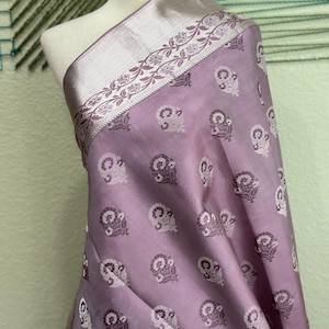 Banarasi silk saree  Gadwal saree blouse gift saree navaratri saree | maggam work blouse designer saree lyte weight pattu saree