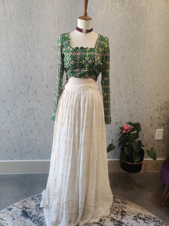 Chikankari lehenga crop top blusa patola blusa patan patola | Etsy México