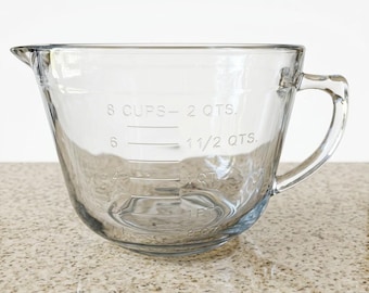 Vintage Anchor Hocking Fire King 8 Cup 2 Qt Batter Bowl Measuring Pour Spout