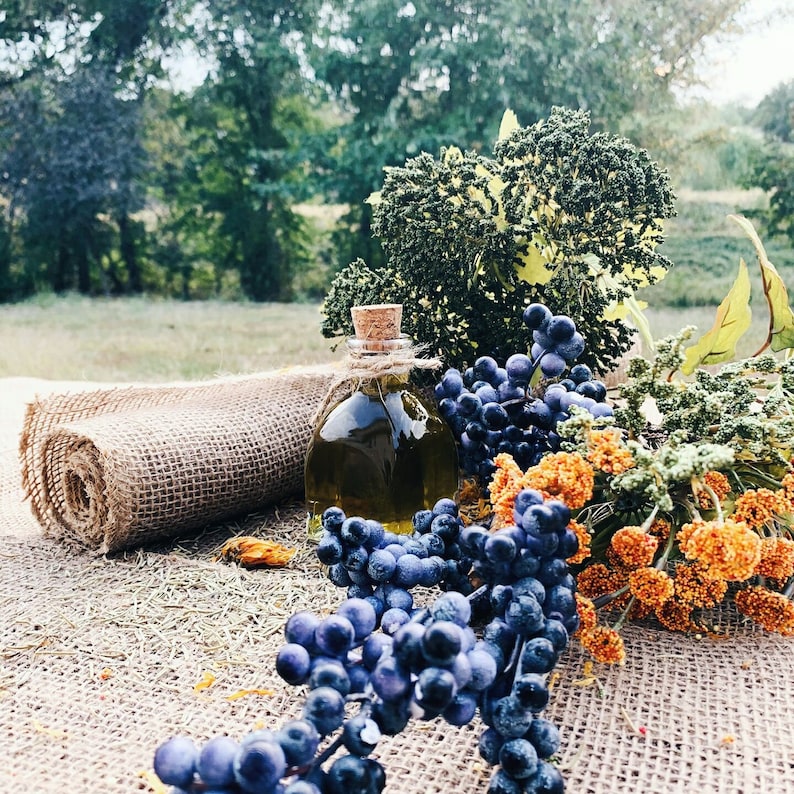 UNGURAHUA OIL | organic, cold pressed, and unrefined | scent with Palo Santo Oil or Bulgarian Rose Oil | restorative hair serum | de-frizz imagen 5