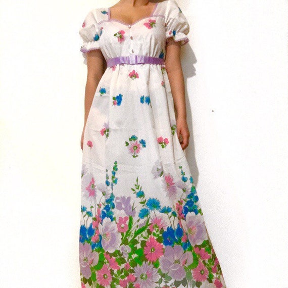 Stunning 1970s Vintage Deadstock Colourful Floral