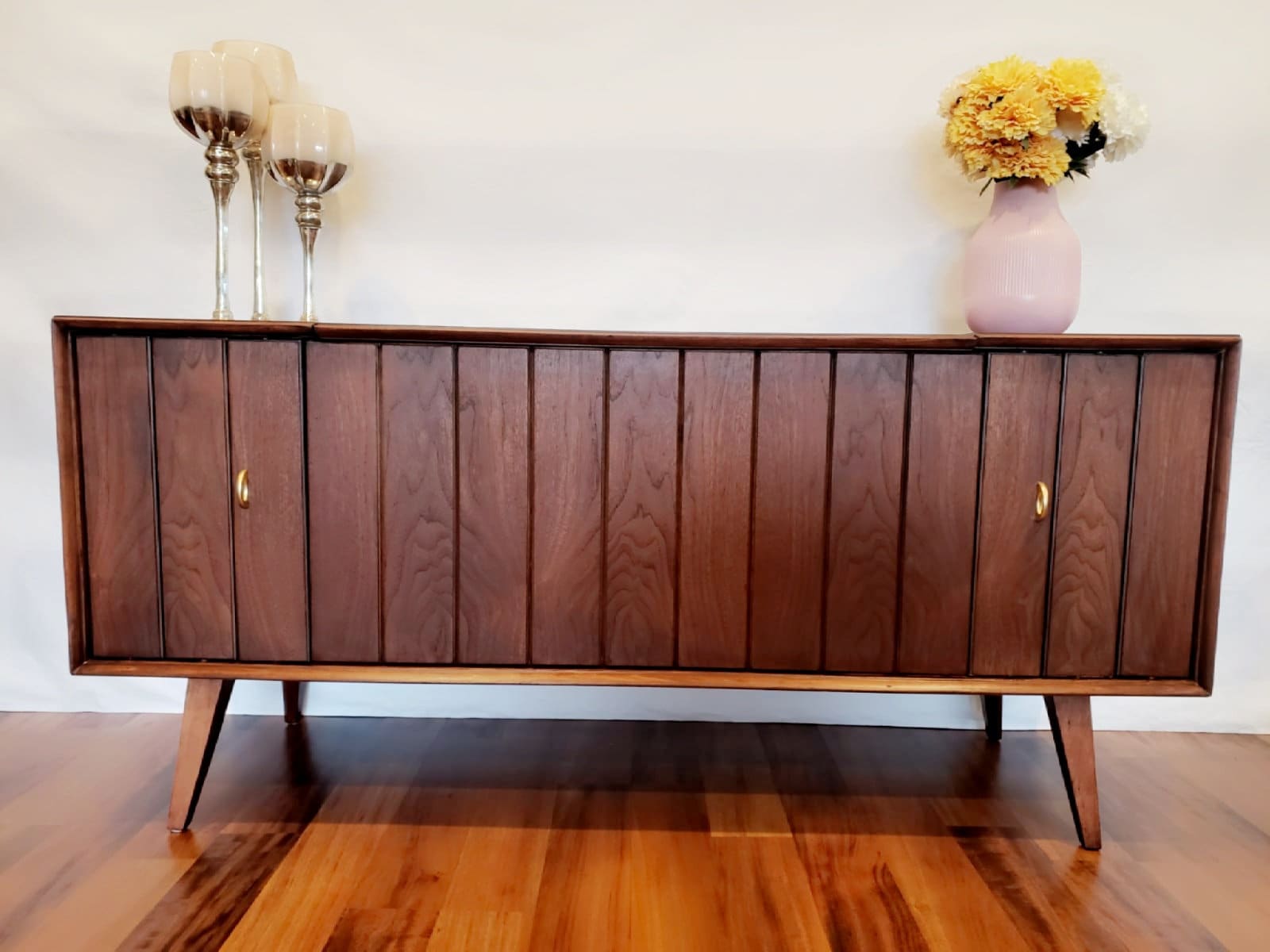 Zenith MidCentury Modern Stereo Console Radio Record Player TV Stand