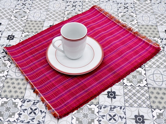 SISAL Placemats Set of 7 Dinning Table Mats, Wipeable, Non-slip Heat  Resistant Woventable Mats for Kitchen Dinning Table Place Mats 
