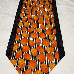 Halloween table runner, kitchen table runner, Halloween kitchen decor, Halloween piano runner, Halloween decor